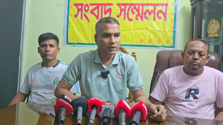 ধারের টাকা ফেরত চেয়ে ব্যবসায়ীর সংবাদ সম্মেলন